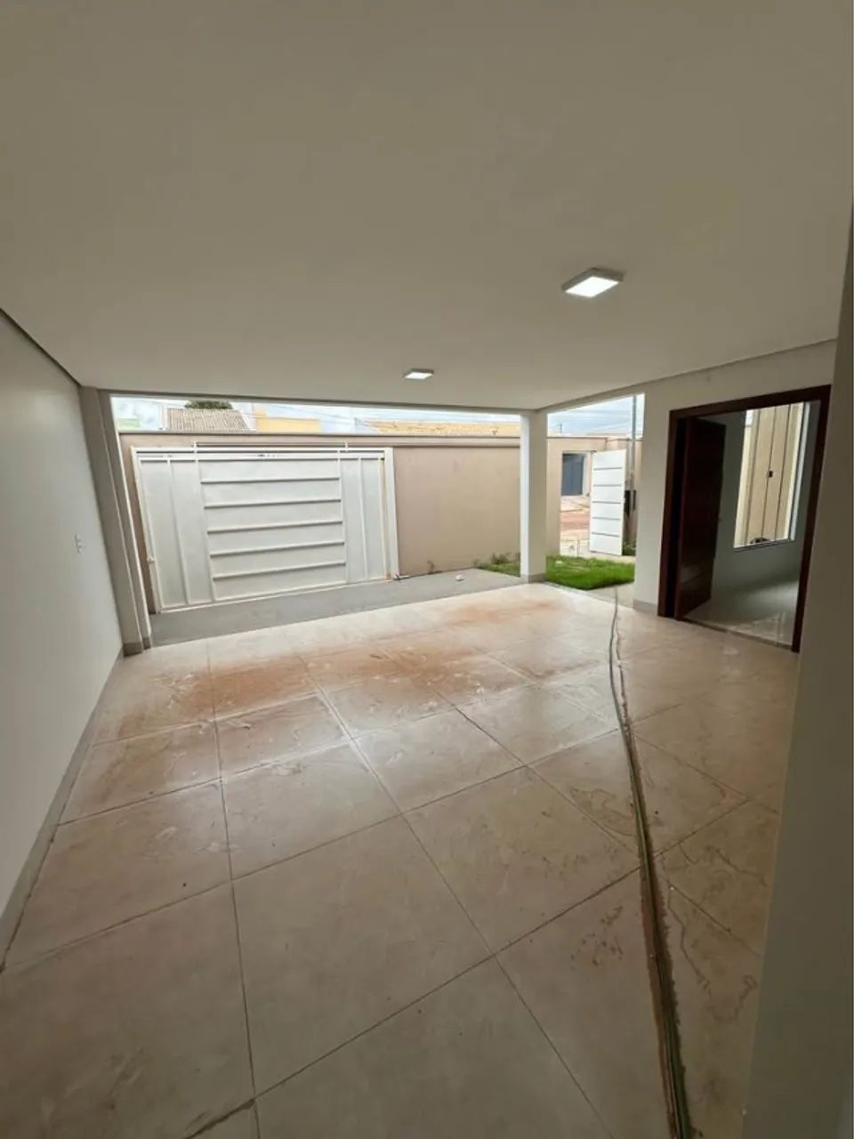 # VENDE-SE IMÓVEL  - Foto 2