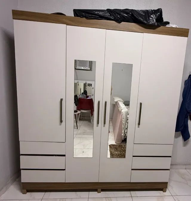 Guarda roupa de casal