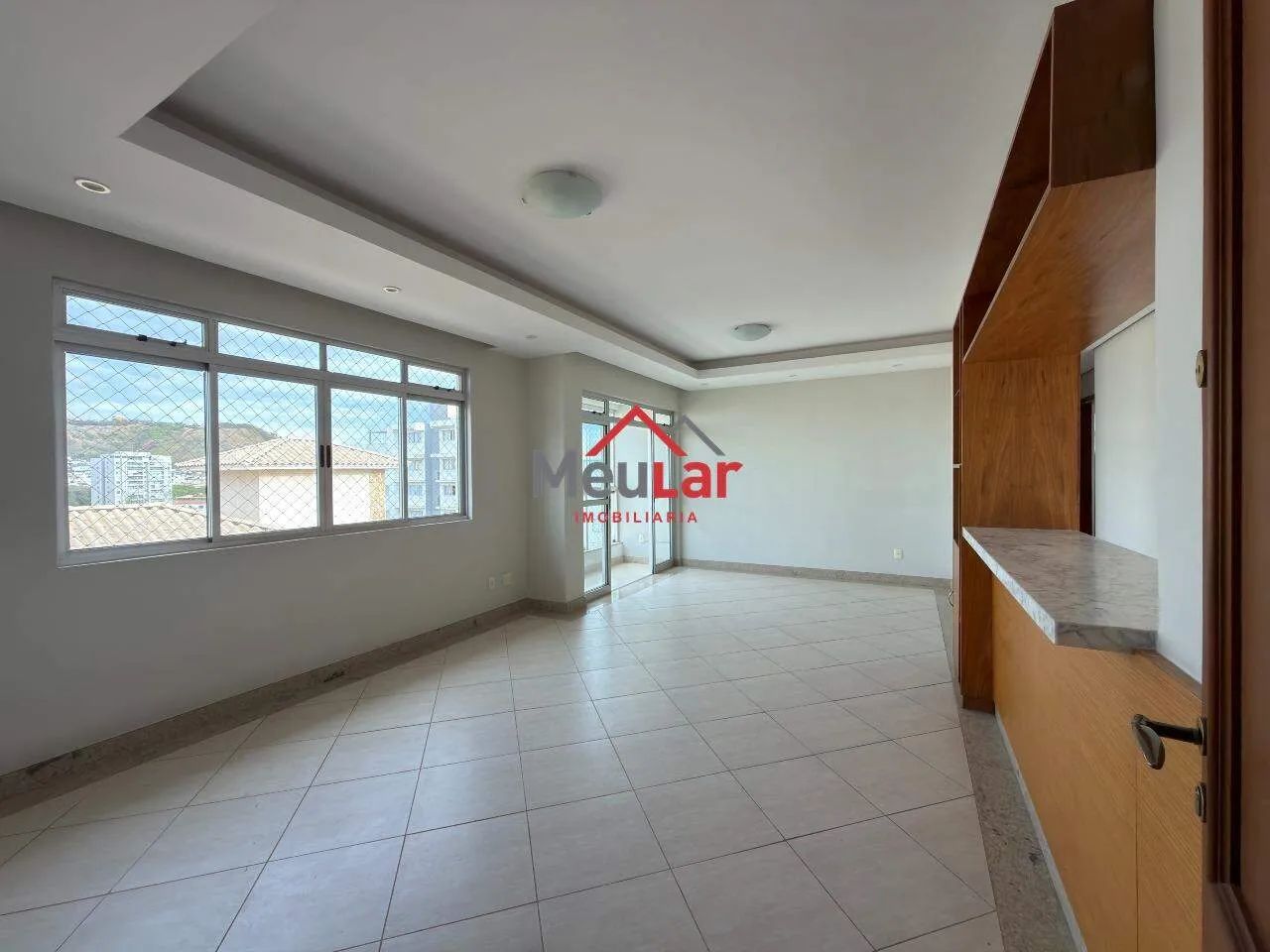 APARTAMENTO 3 QUARTOS COM SUÍTE, AMPLO E EXCELENTE LOCALIZAÇÃO NO CASTELO - Foto 3