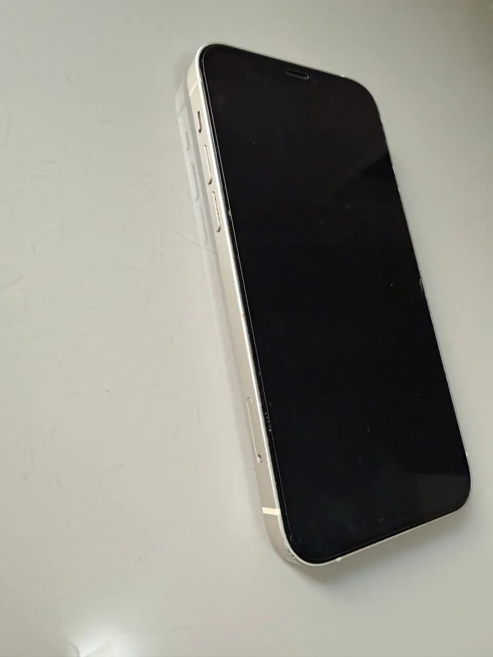iPhone 12 em perfeito estado 