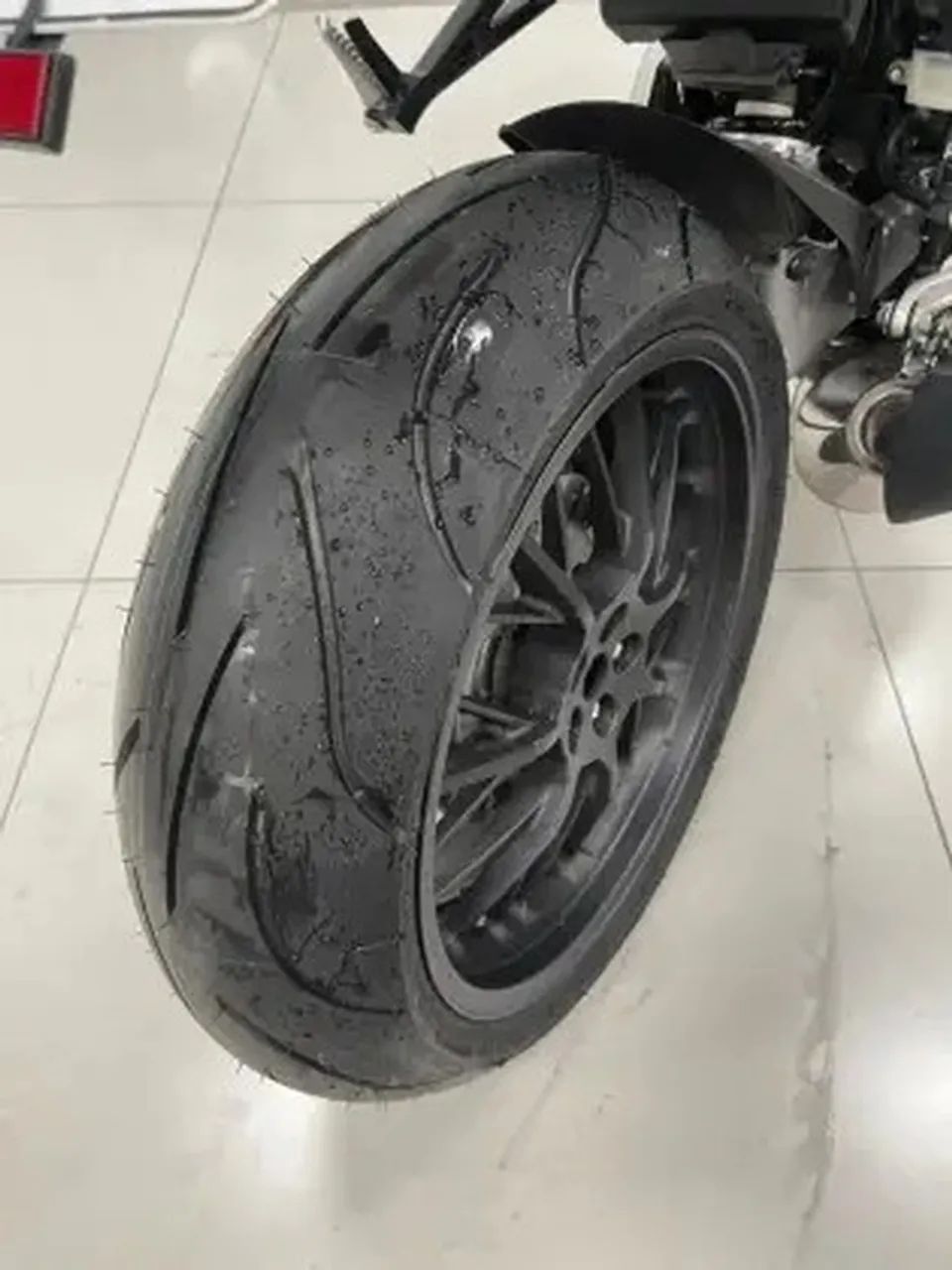HONDA CB 1000R ABS - Foto 3
