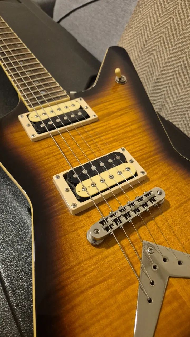 Guitarra Dean ML79 - Foto 3