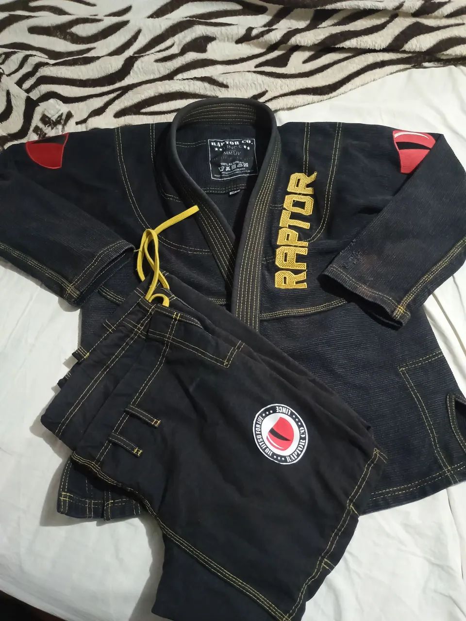 KIMONOS DE JIU-JITSU 