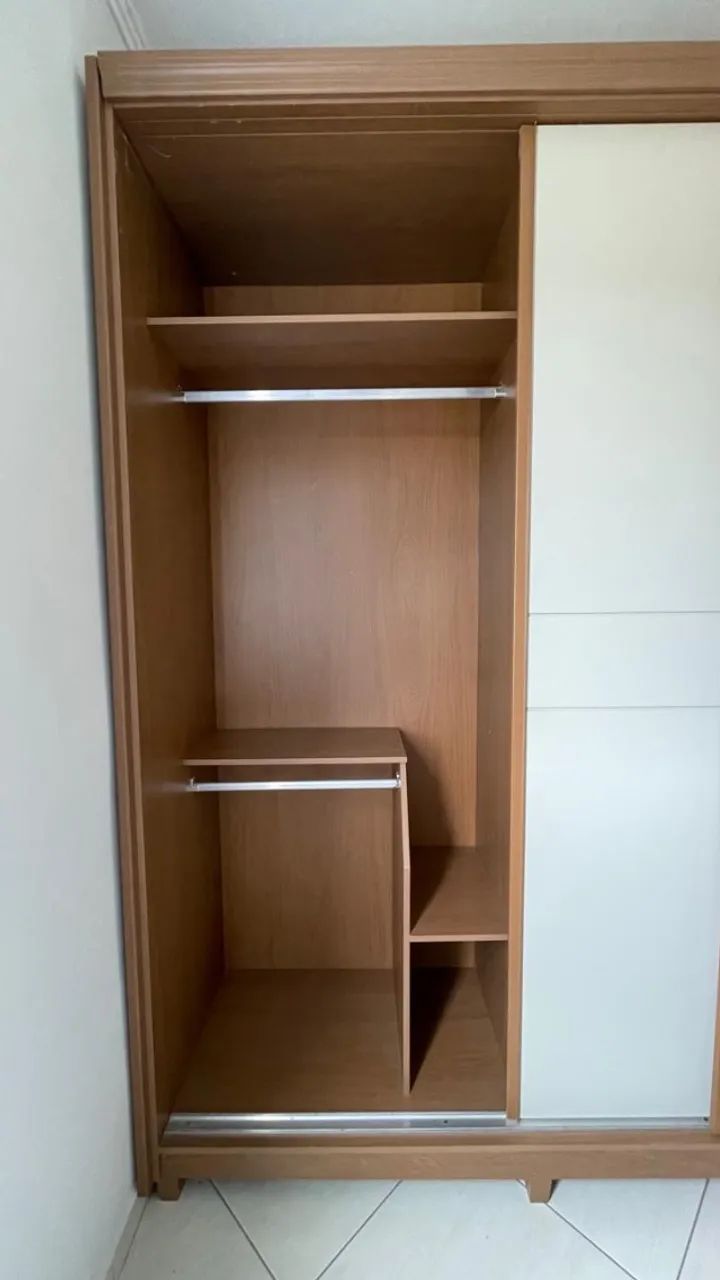 Armário três portas com espelho - Foto 2