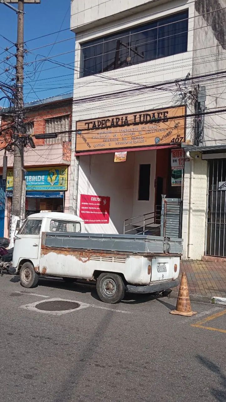 Frete vendo essa  Kombi 75 raridade 