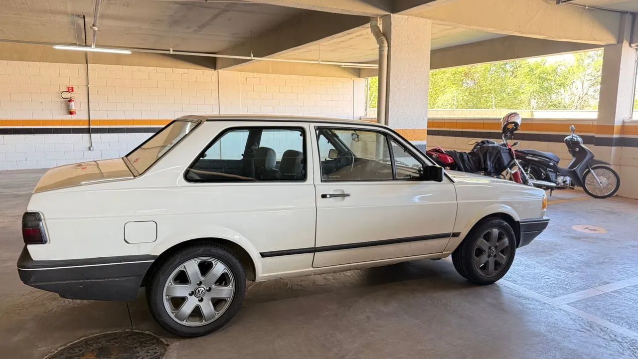 Volkswagen Voyage VOYAGE CL 1.8 1993
