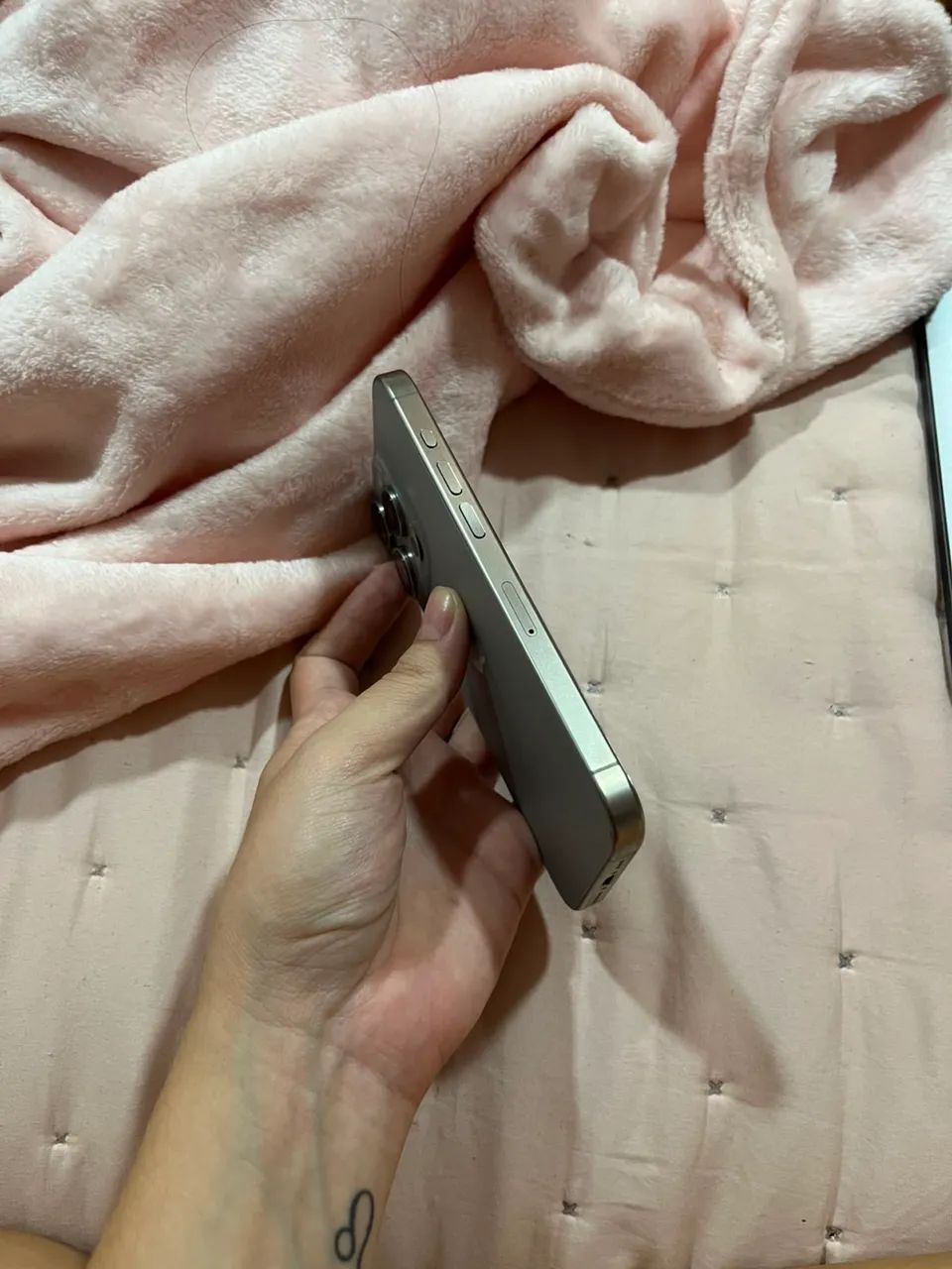 iPhone 15 pro  - Foto 4