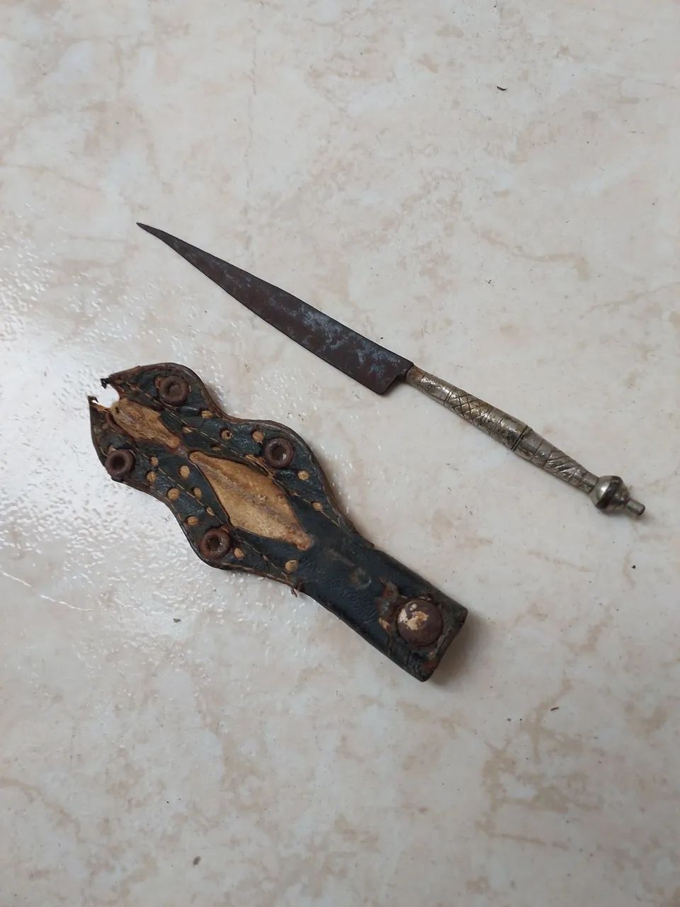 Antiguidades,  mini punhal 9cm de lâmina. 