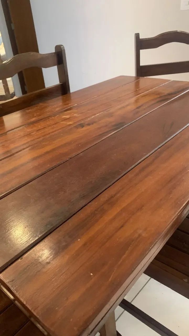 MESA RUSTICA DE MADEIRA, 4 CADEIRAS  - Foto 3