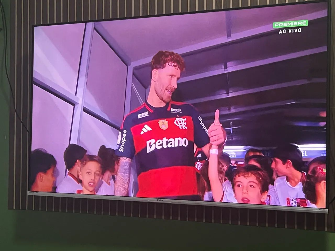 Vendo tv 58 polegadas 