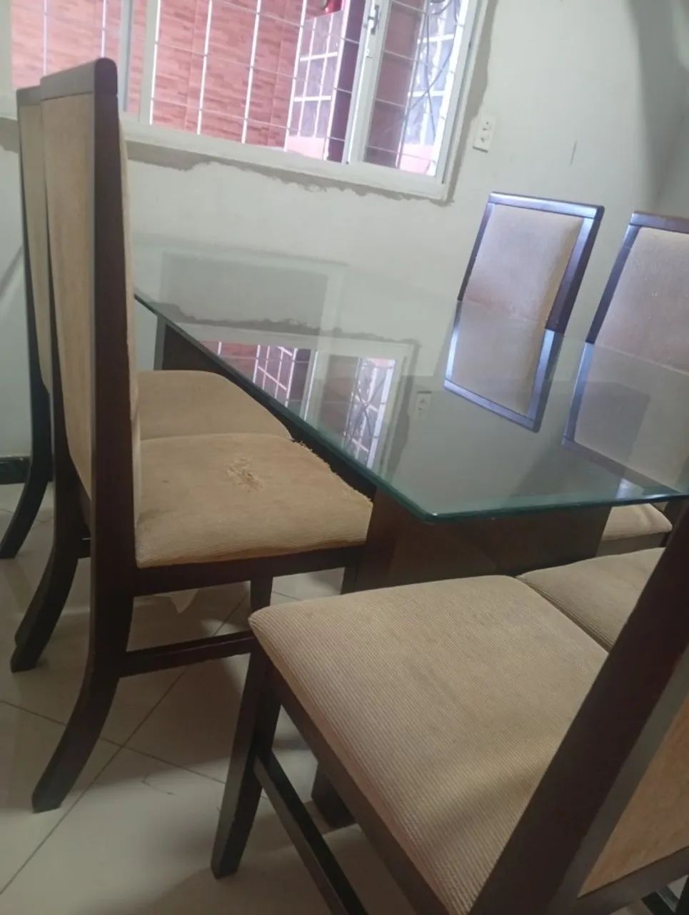 CONJUNTO DE MESA DE JANTAR + RACK EM MADEIRA MACIÇA - EXCELENTE QUALIDADE - Foto 2