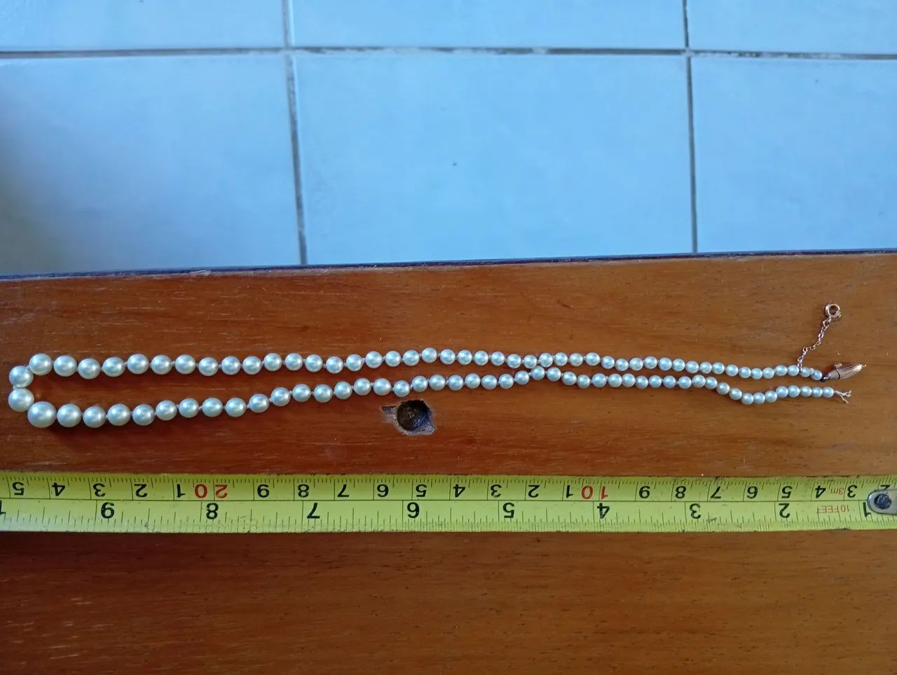 Vendo cola de pérolas com detalhes em ouro  - Foto 4