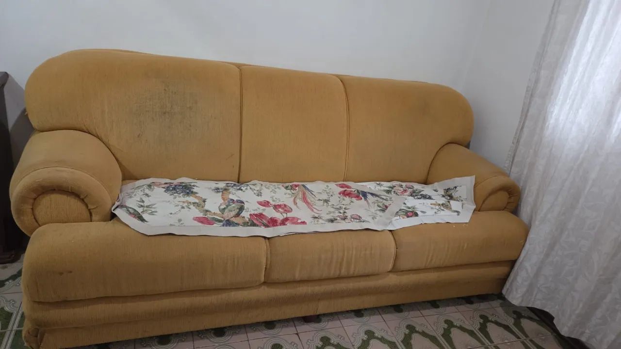 Sofá 3 lugares 