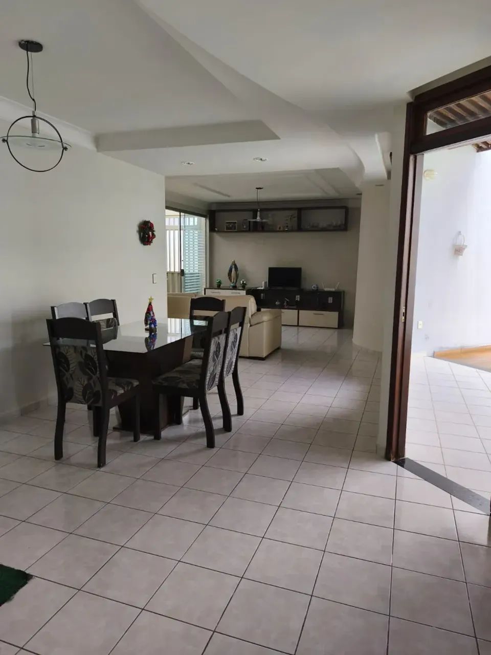 JB CASA EM CAPIM MACIO COM 3 QUARTOS SENDO 3 SUÍTES MEDINDO 330m².. - Foto 5