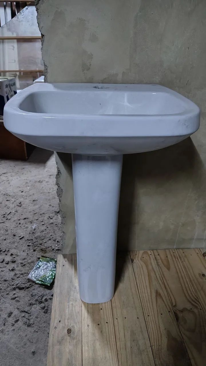 Lavatório com coluna retangular Celite - Foto 4