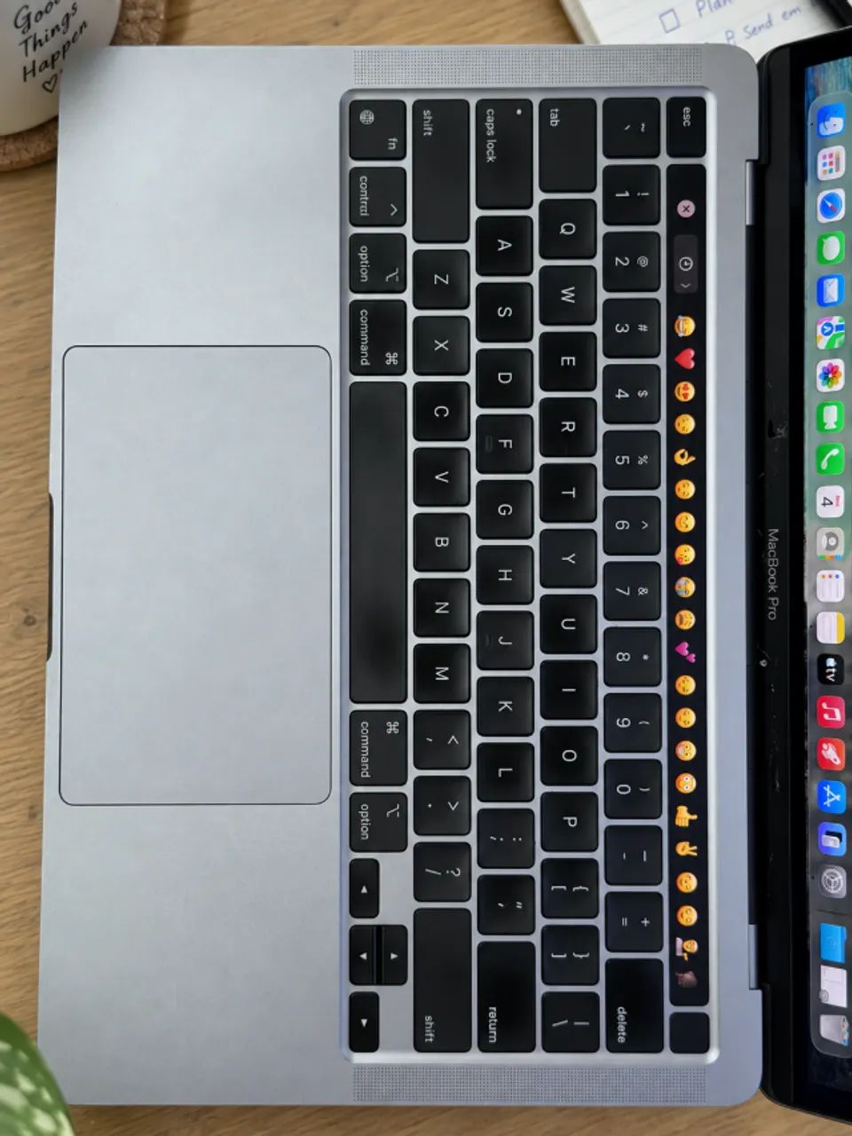 MacBook Pro 13 M1 8GB 256GB SSD Touch Bar - Seminovo Impecável