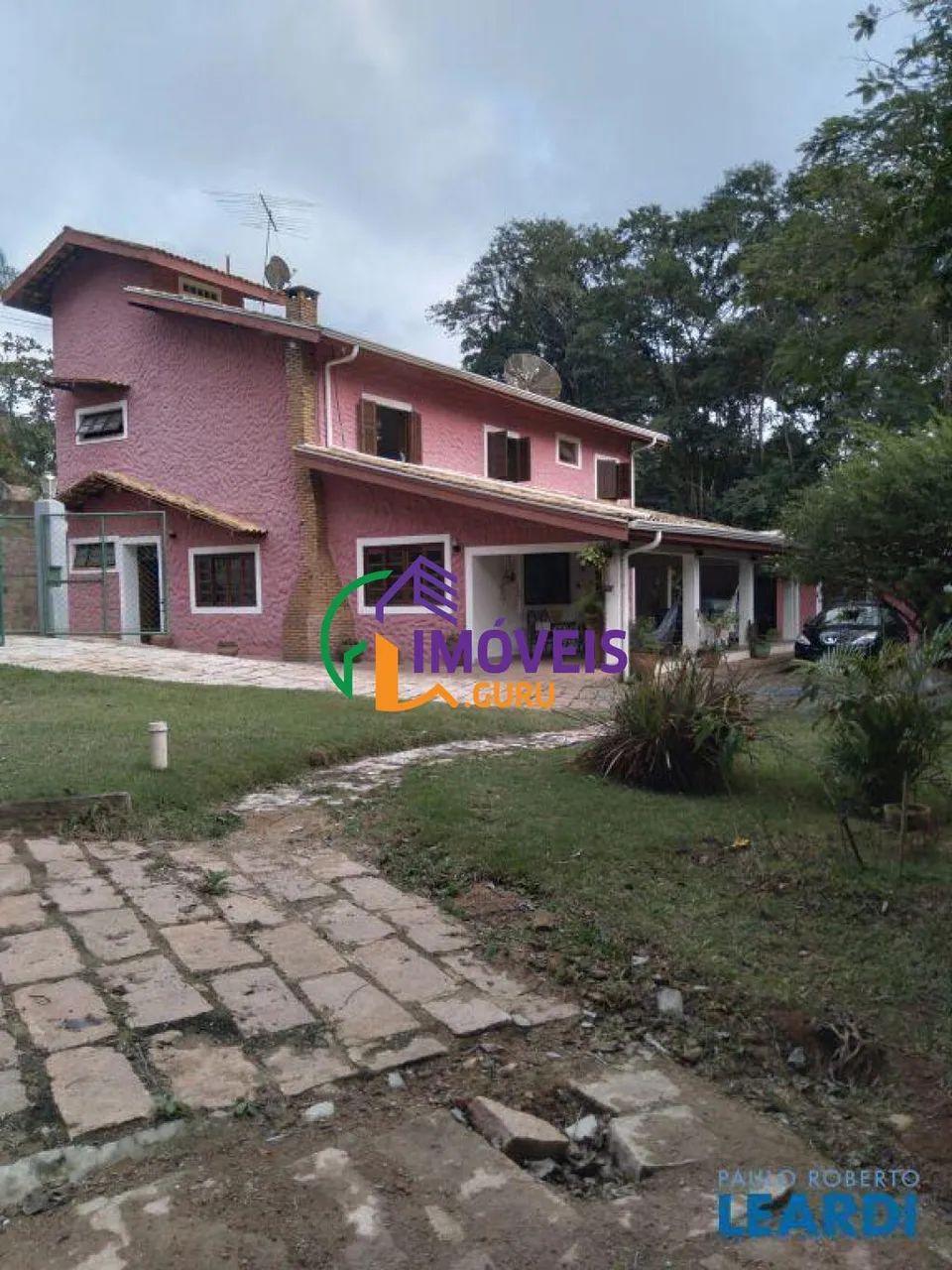 CASA EM CONDOMÍNIO - CLUBE DE CAMPO VALINHOS - SP
