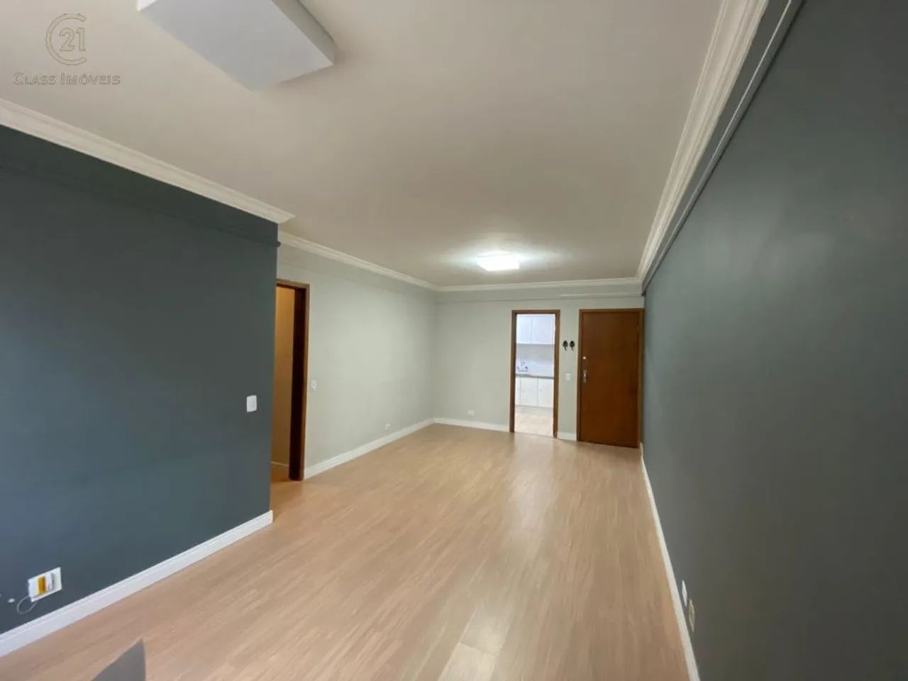 Apartamento à venda em Londrina, Centro, com 3 quartos, com 92 m² - Foto 2
