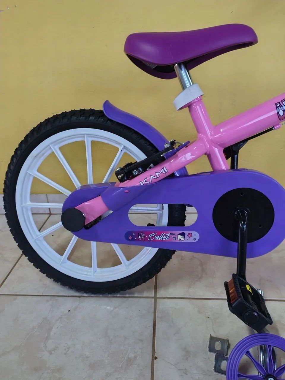 Bicicleta infantil kami ballet aro 16 com rodinhas  - Foto 3