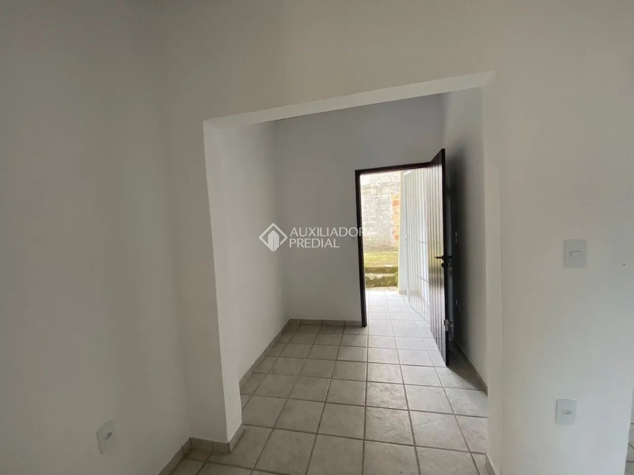 Auxiliadora Predial aluga Casa residencial de 2 dormitórios no Centro de Florianópolis. - Foto 4