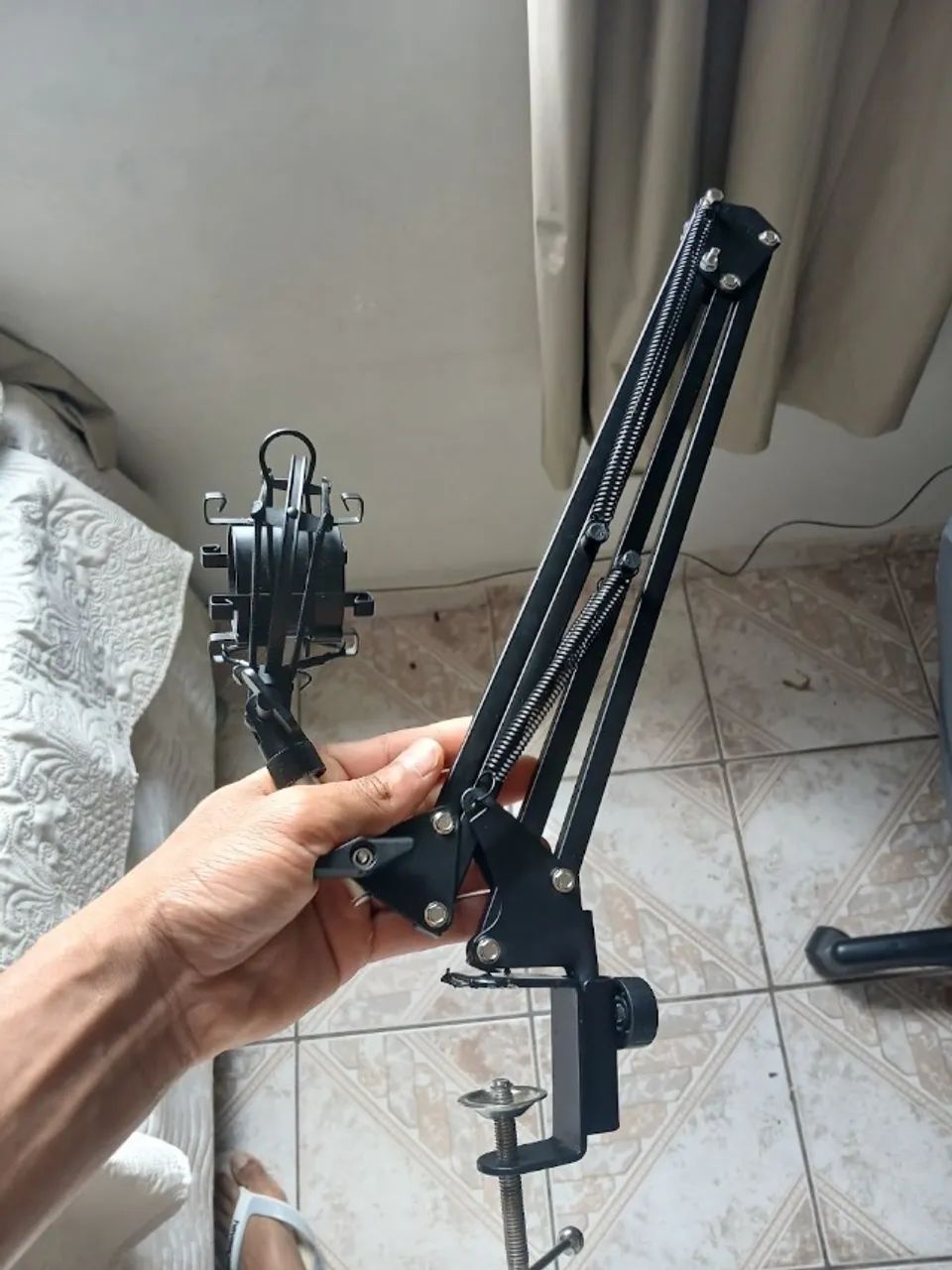 braco articulado para microfonwe 