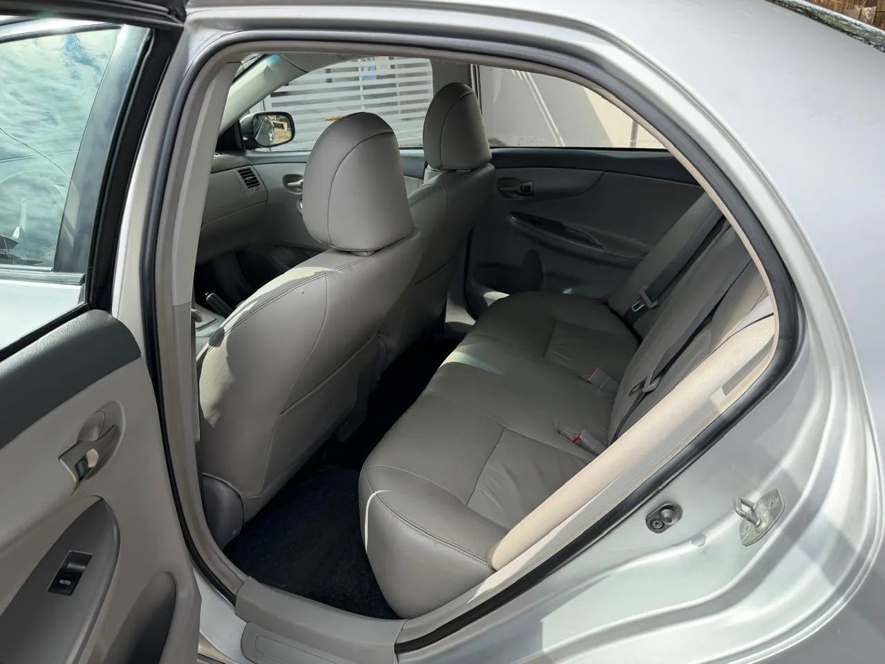 Toyota Corolla XEI 2.0 Flex 16V Aut. 2011 - Foto 5