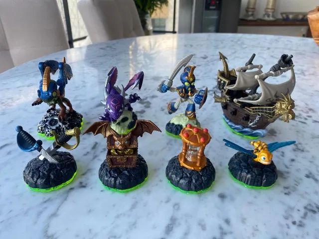 8 Skylanders - Spyros Adventure 