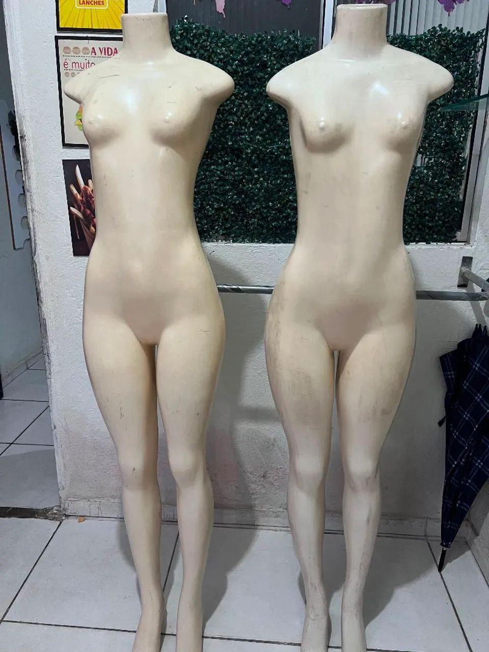 Vende-se maniquin