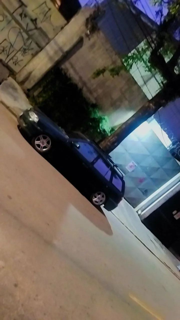 Volkswagen Parati 1000 MI 16V 2P E 4P 2000