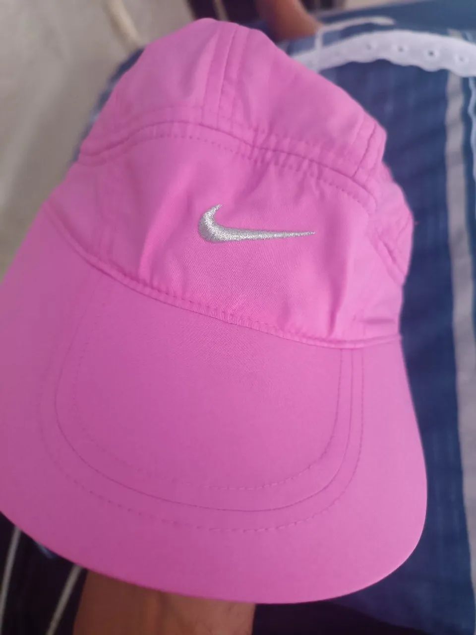 Boné Nike spiros 2 lado rosa bb - Foto 2
