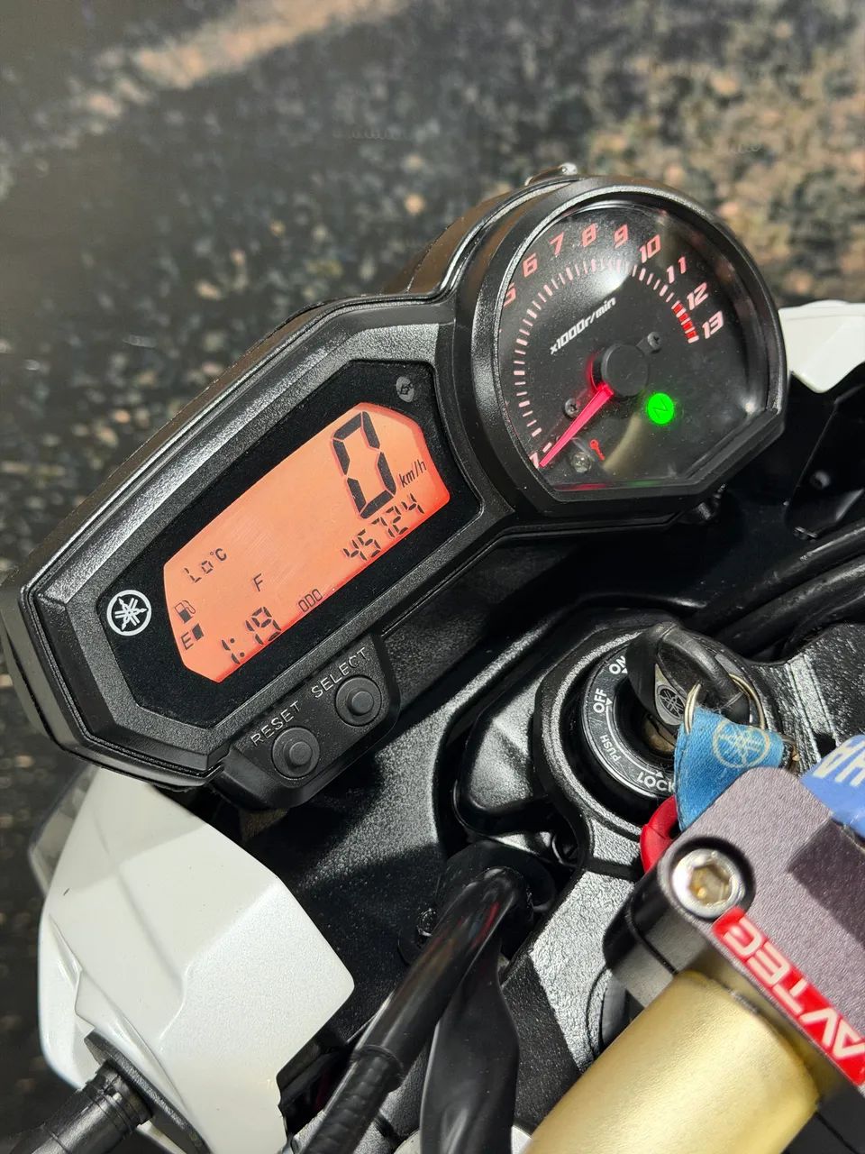YAMAHA XJ6 N 2012  - Foto 5