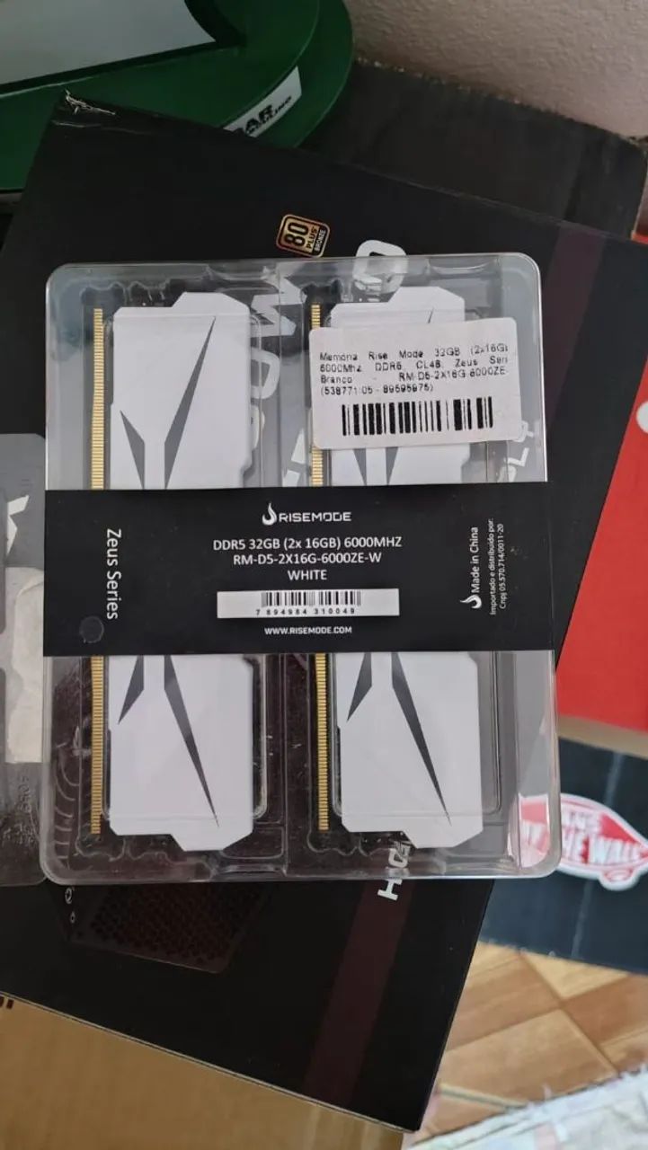 DDR5 RAM and NVMe SSD Memory404871771734026240