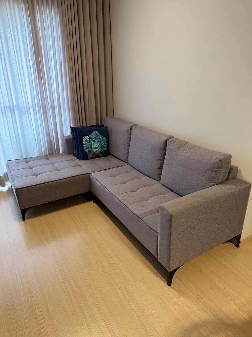 ? Sofá com Chaise Seminovo - Excelente Estado  - Foto 3