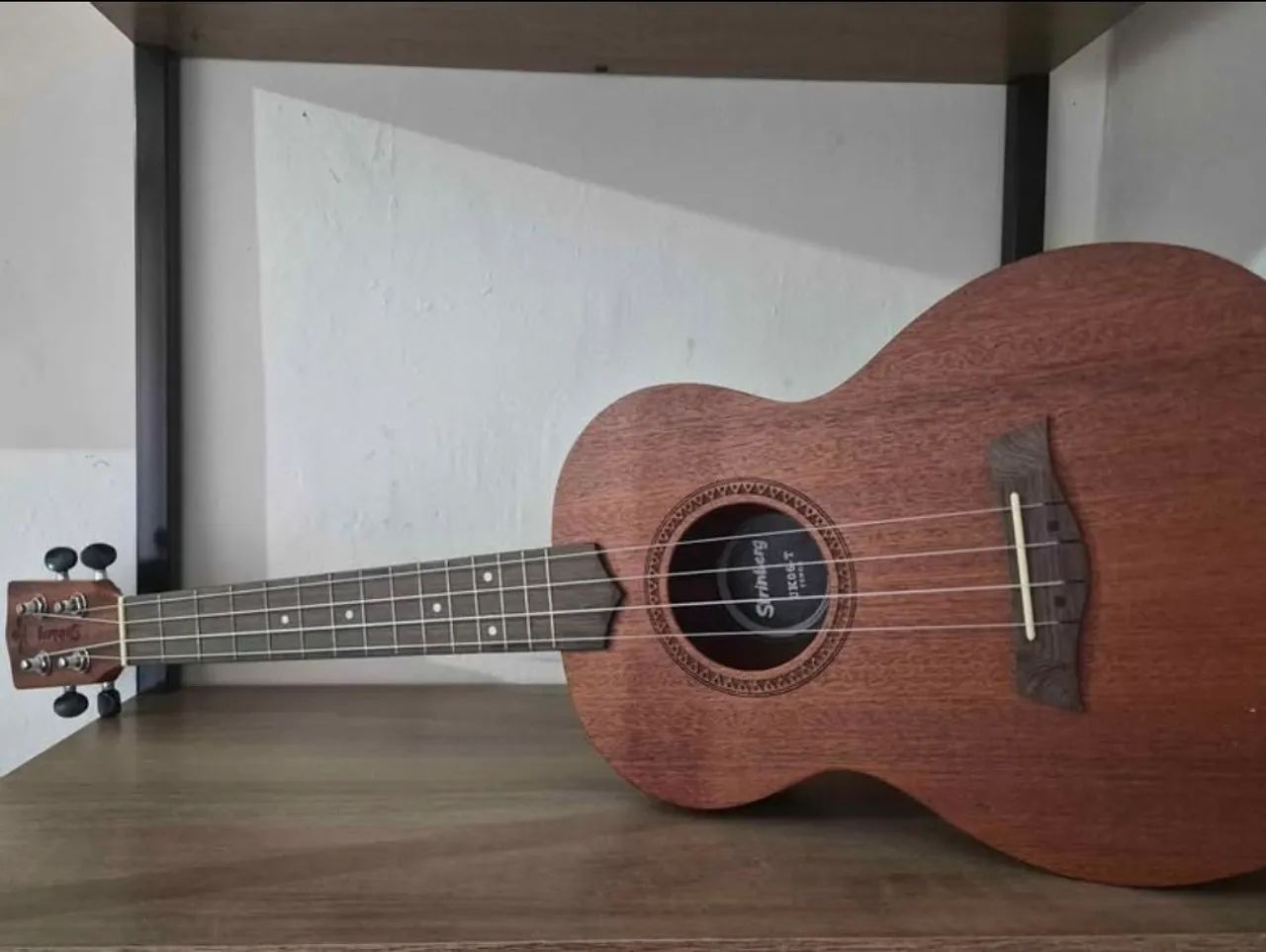 Ukulele strinberg tenor com capa - Foto 3