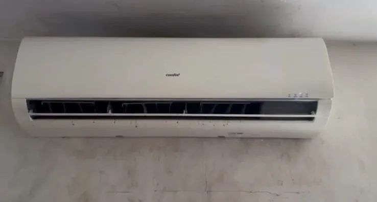 Ar condicionado 9 mil BHTS 