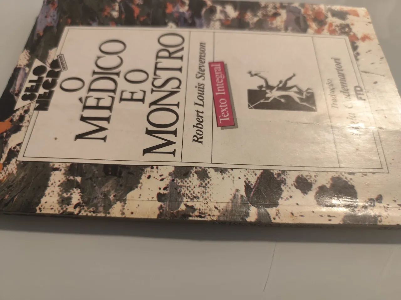 Livro: O Médico e o Monstro - Foto 3
