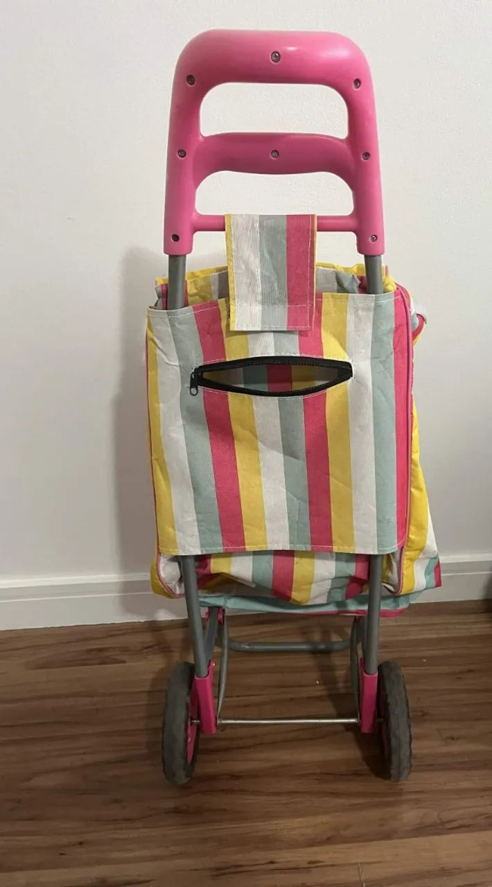 Carrinho de feira/compras Leva Tudo cor rosa multicor 90cm - Foto 3