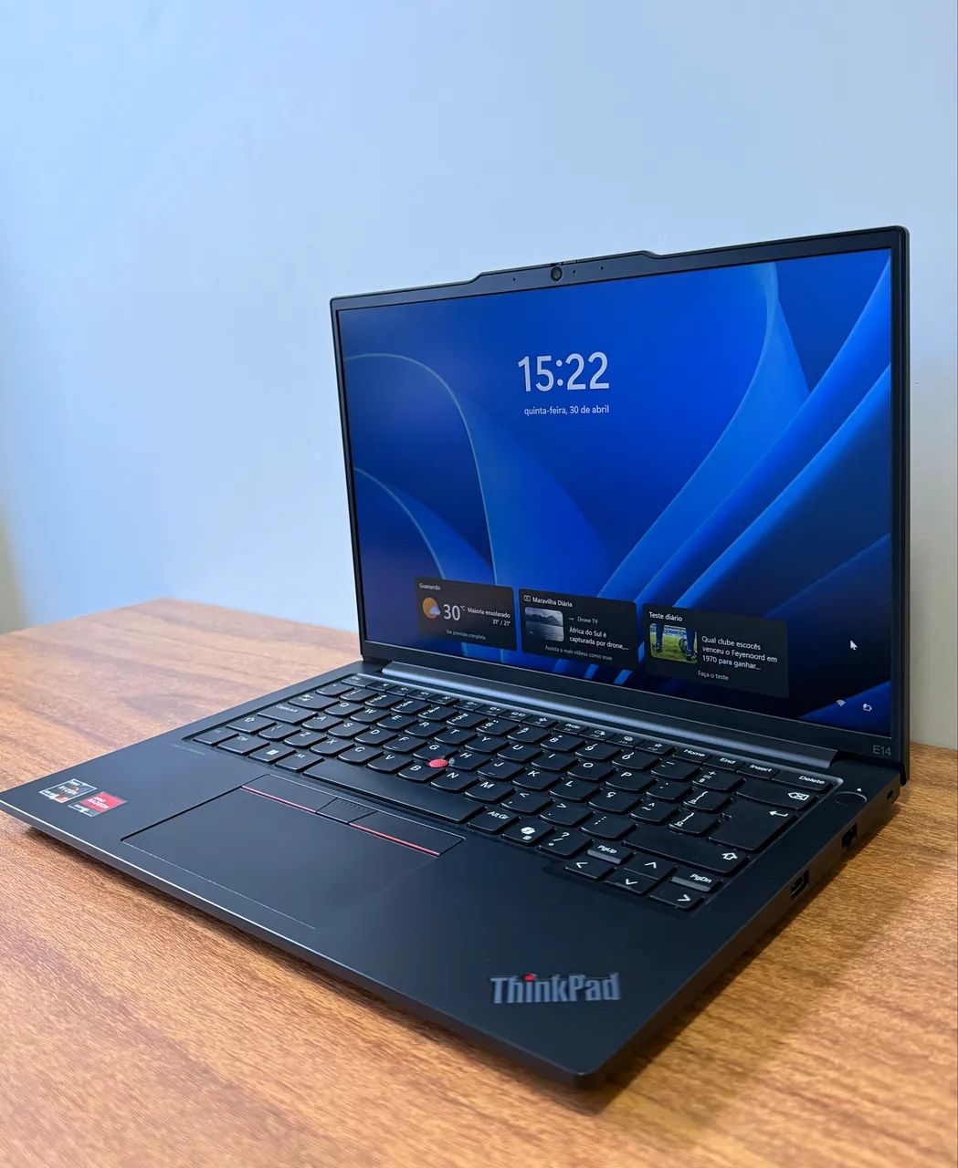LENOVO THINKPAD E14 GEN 6 - RYZEN 7 / 32GB/ COM DIGITAL / 1TB NVME