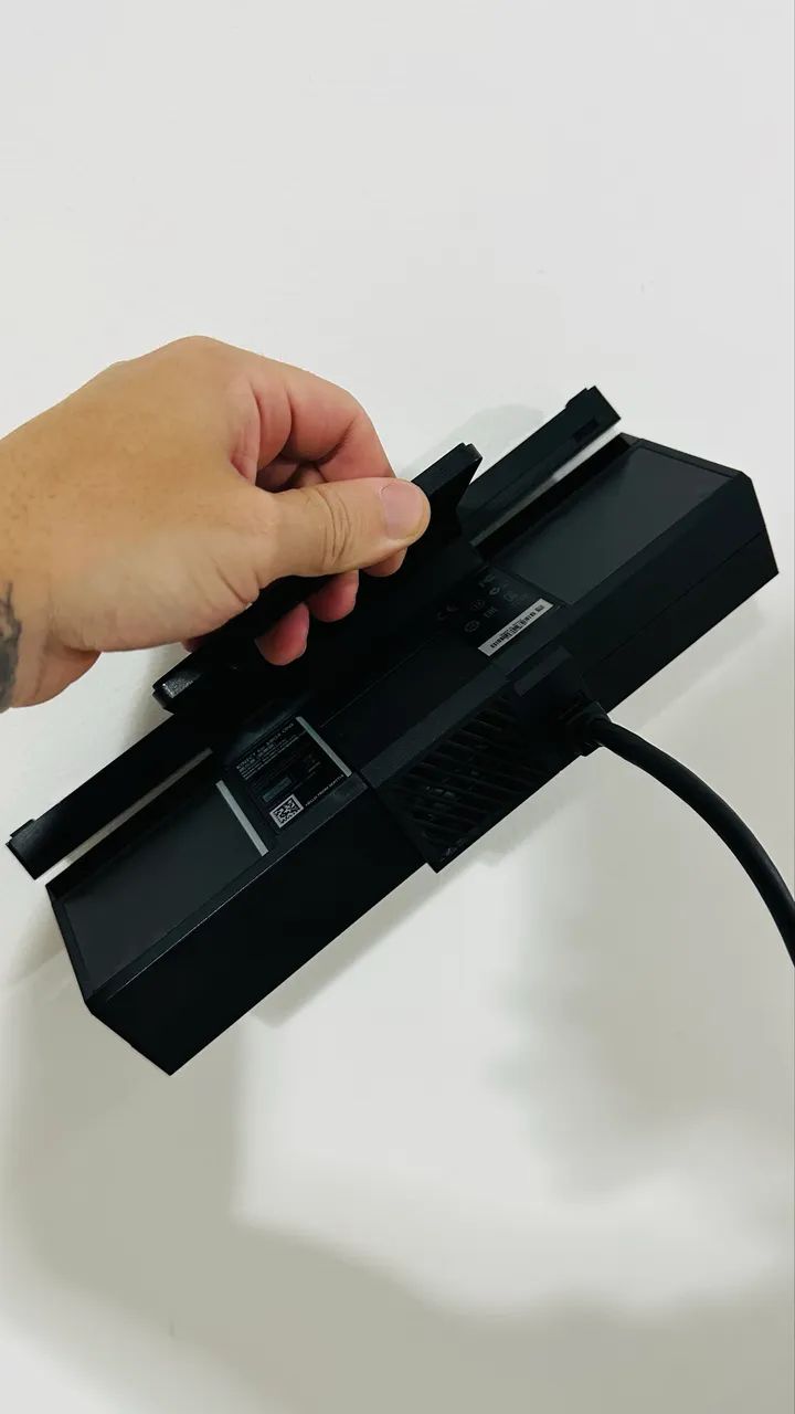 Kinect Xbox One + Jogos - Peças e Acessórios de Vídeo Game