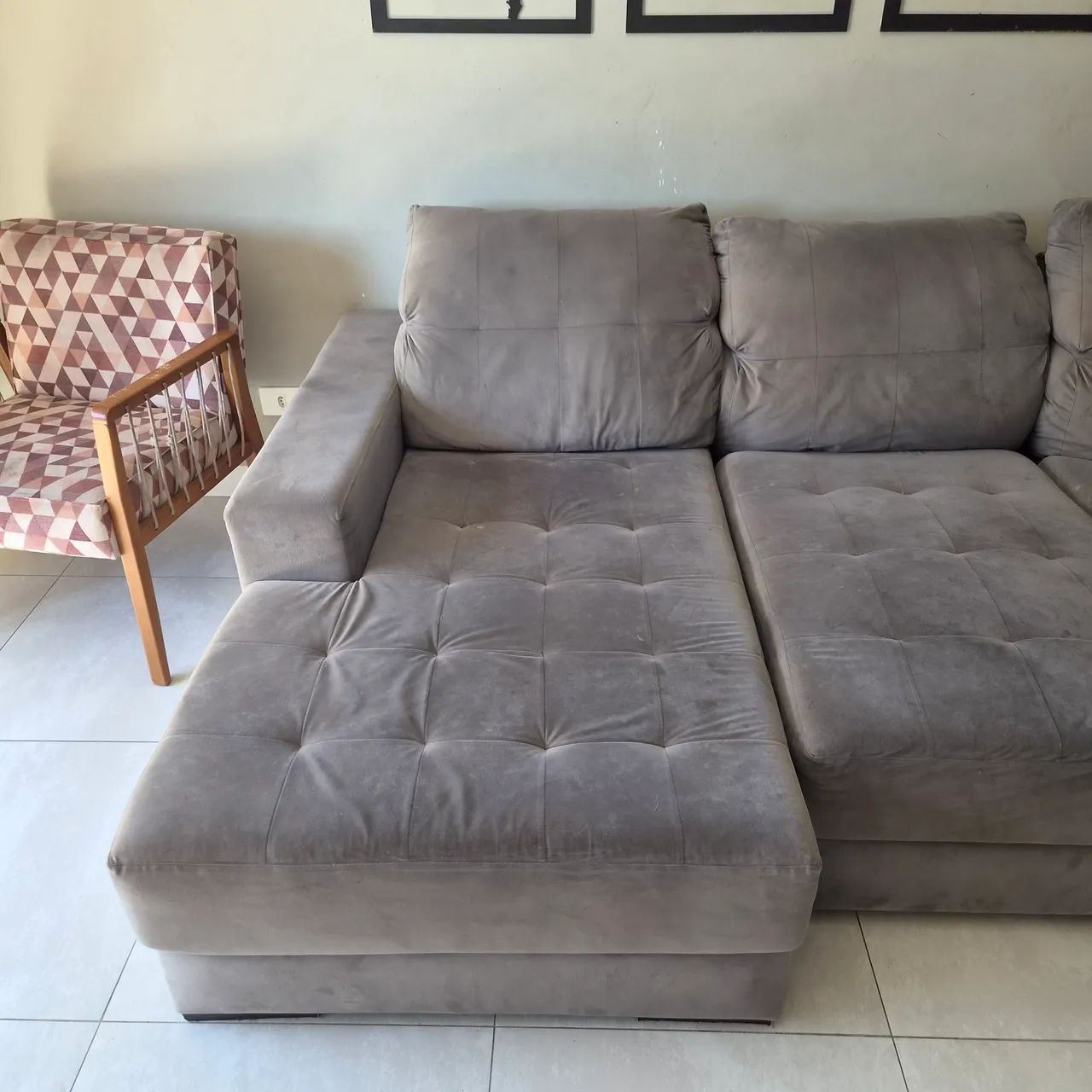 Sofá retrátil cinza de 3 lugares - R$-600,00 - Foto 3