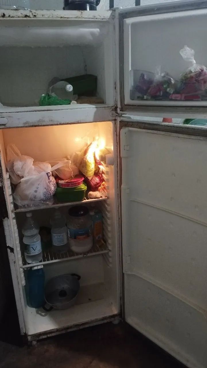 Geladeira para vender - Foto 2