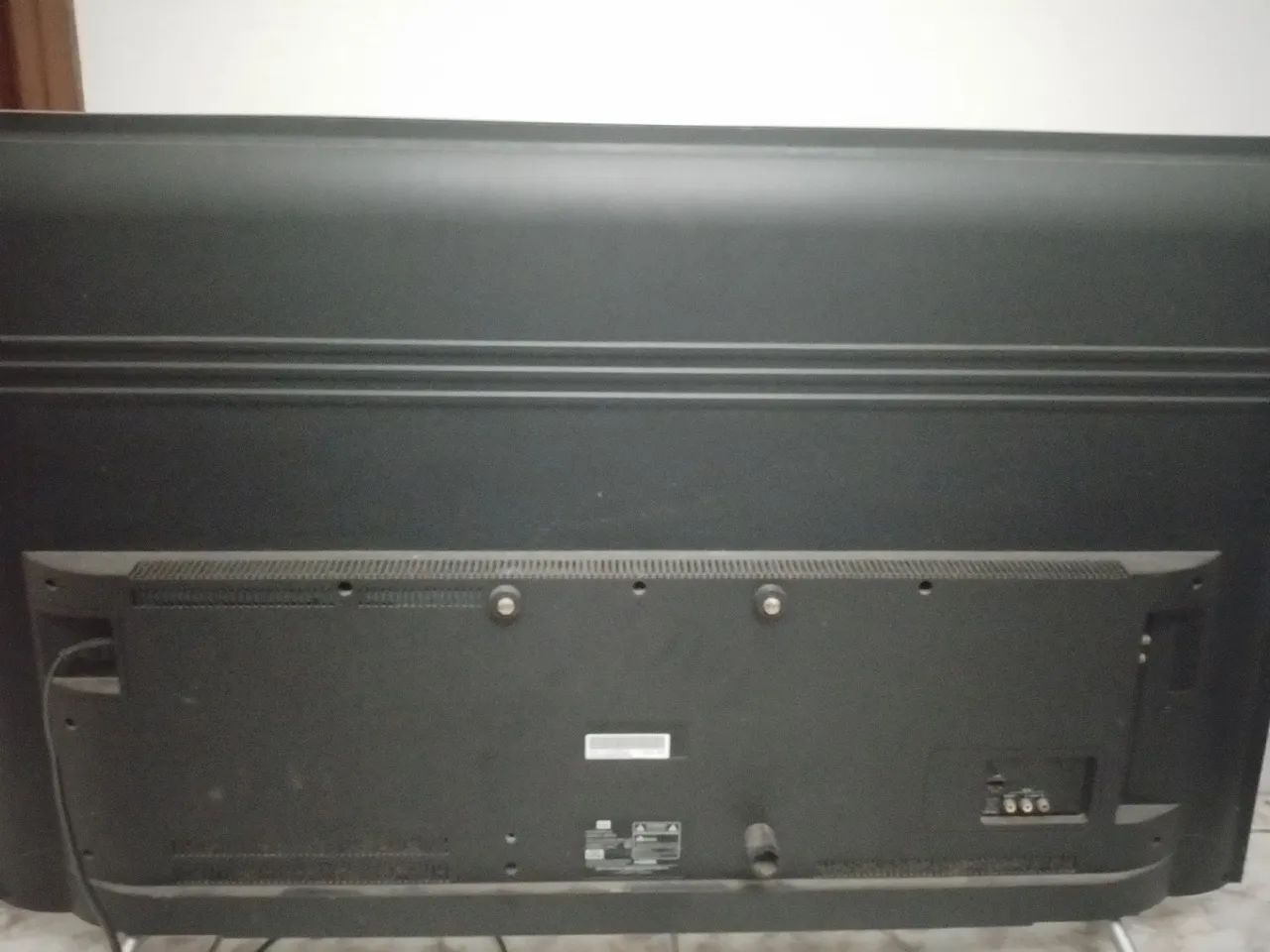TV TCL 49" Modelo 49P2US ? Tela Quebrada / Para Peças - Foto 2