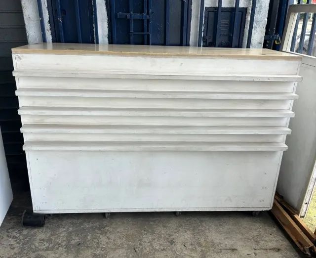 BALCÃO DE RECEPÇÃO