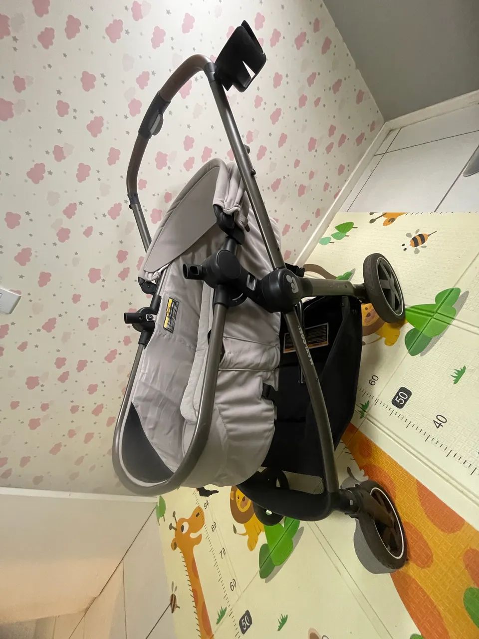 Carrinho de bebê/  bebê conforto importado  - Foto 3
