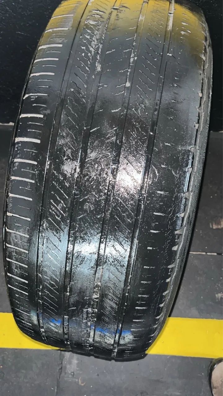 Pneu 265/60/18 r18 aro 18 265/60 meia vida carnudo