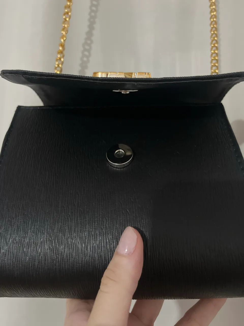Bolsa preta espaçosa  - Foto 2