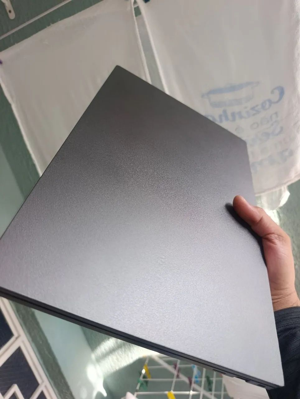 Notebook Samsung com tela HD de 15 polegadas, SSD de 128 gigas, bateria excelente, Win 11 - Foto 3