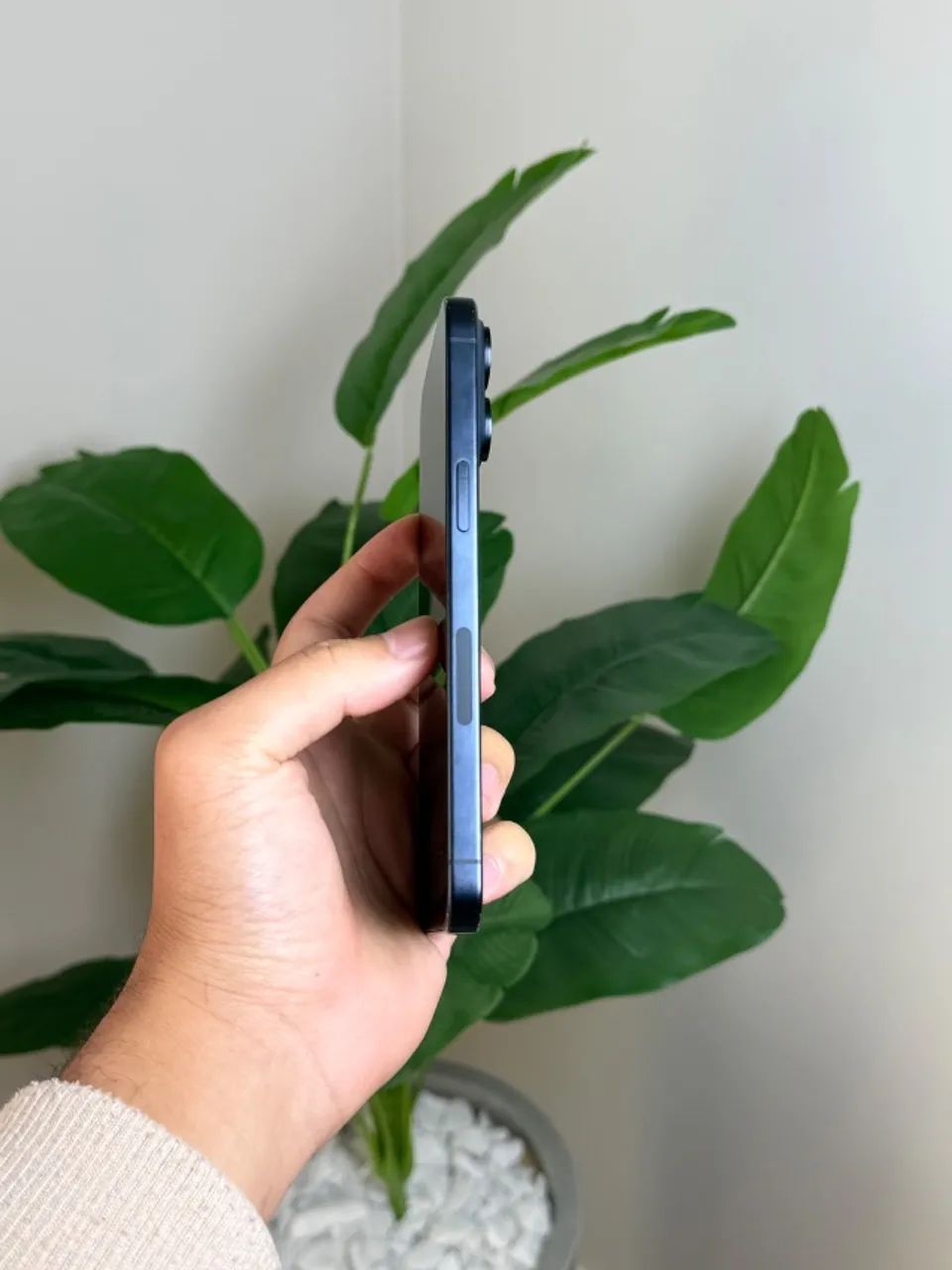 iPhone 15 Pro Max 256GB - Azul - Foto 3