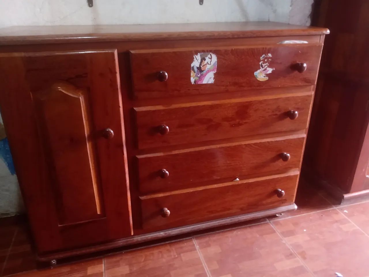 Guarda roupa e cômoda de madeira  - Foto 5
