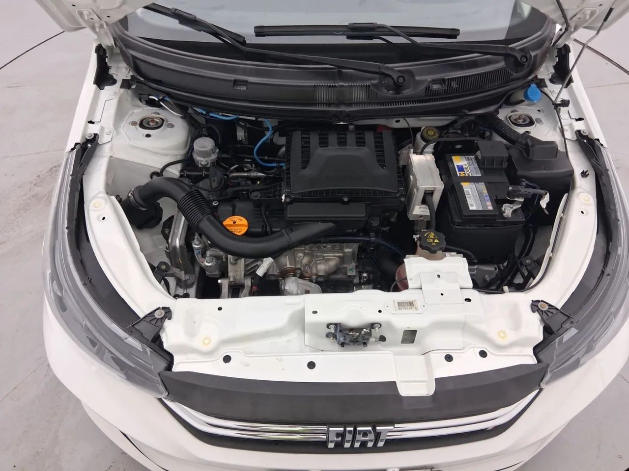 Fiat Cronos DRIVE 1.3 8V Flex Aut., foto 10 de 17